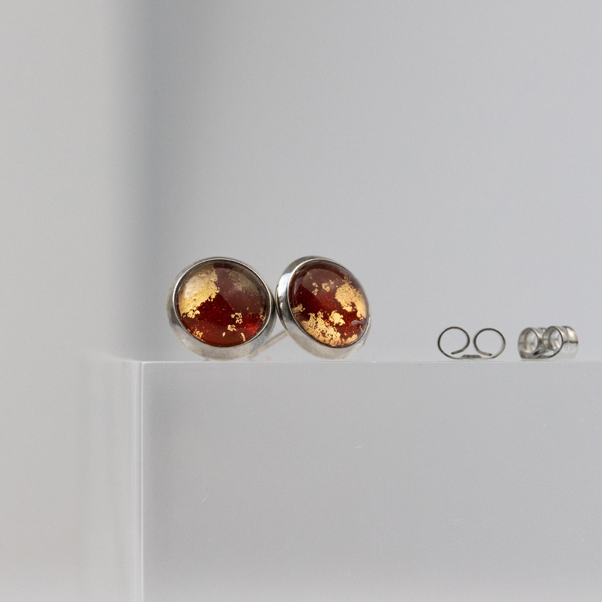 Dark Red & Gold Hypoallergenic Stud Earrings - 8mm